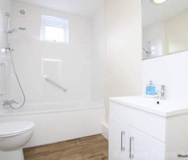 2 bedroom property to rent in Watford - Photo 5