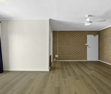 Top floor apartment with views of the golf club - Photo 2