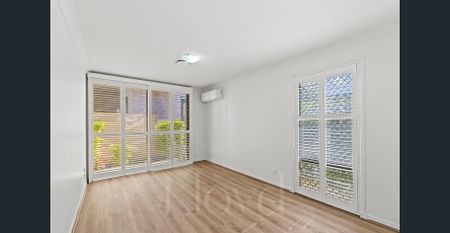 36 Tedder Avenue, Main Beach – Available from 17th November - Photo 5