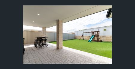 MASSIVE 4x2 Family Home in a Prime Alkimos Location - Photo 5