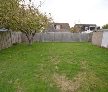 2 bedroom bungalow to rent - Photo 1