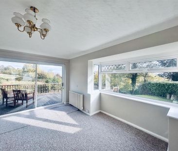 3 bedroom semi-detached bungalow to rent - Photo 3