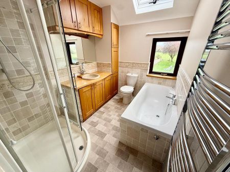 3 bedroom semi-detached house to rent - Photo 5