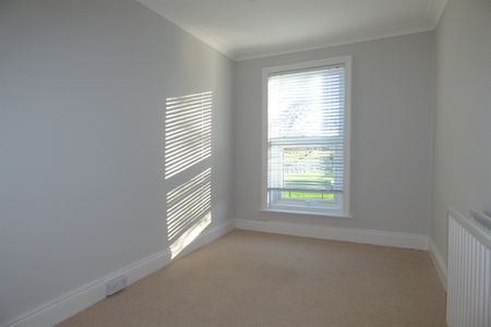 2 bed flat to rent in Erskine Road, South Shields, NE33 - Photo 3