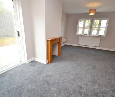 3 bedroom terraced house to rent - Photo 2