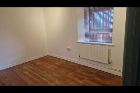 2 Bed Flat, Rivermead House, E9 - Photo 3