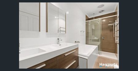 Beautifully Renovated Family Home - Photo 5