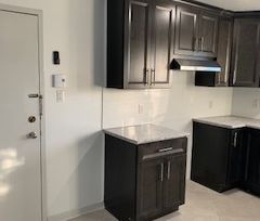 GRAND 4,5 À LOUER À DEUX PAS DE MONTREAL - Photo 1