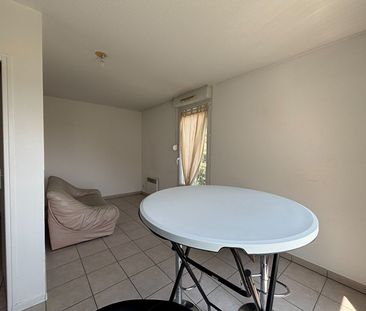 Location Appartement 1 pièce 40m² TOULOUSE 31200 - Photo 2