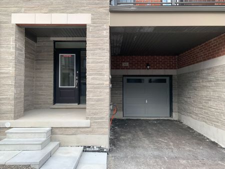 For Lease - 63 Blick Crescent, Aurora, Ontario - Photo 5