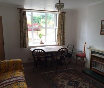 4 bedroom private hall to rent - Photo 2