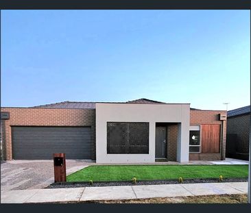 6 Shrubs Road, Mambourin, Vic 3024 - Photo 4