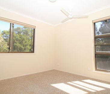 19 Desbet Street, The Gap. - Photo 1