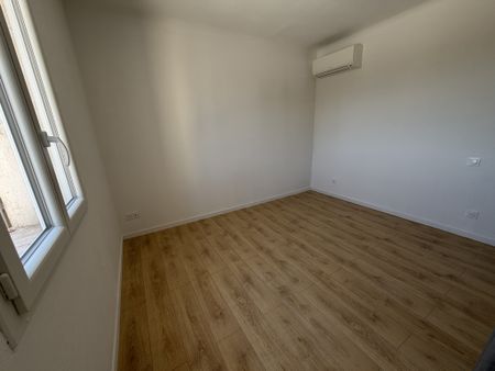 Location Maison 5 pièces 104m² NICE 06200 - Photo 2