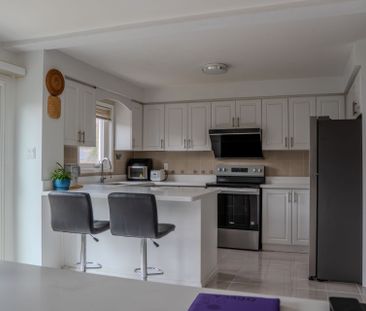 For Lease - 5357 Floral Hill Crescent, Mississauga, Ontario - Photo 6