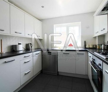 Pascal Crescent, Shinfield, Reading, RG2 - Photo 2