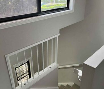 Safety gated townhouses in Runcorn - Photo 4