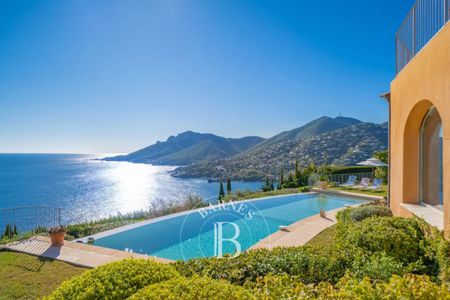 THÉOULE-SUR-MER - VILLA 4 CHAMBRES VUE MER PANORAMIQUE - Photo 2