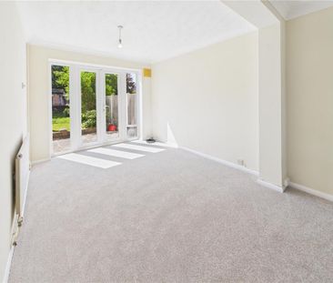 3 bedroom terraced house to rent - Photo 5