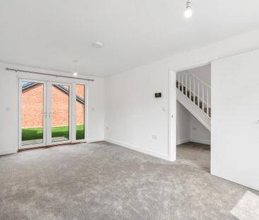 3 bedroom detached house to rent - Photo 2