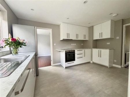 Cleevelands Avenue, Cheltenham, GL50 - Photo 2