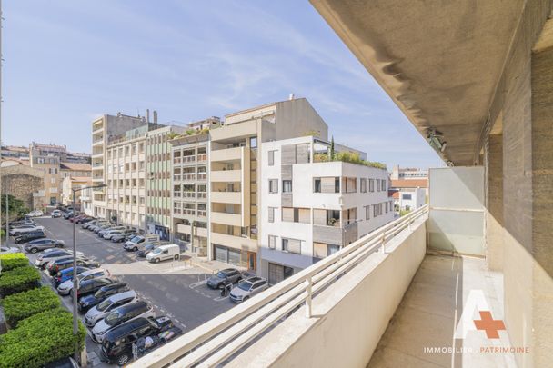 Location Appartement 3 pièces 72m² MARSEILLE 8ème - Photo 1