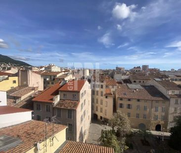 Location Appartement 1 pièce 33m² TOULON 83000 - Photo 6