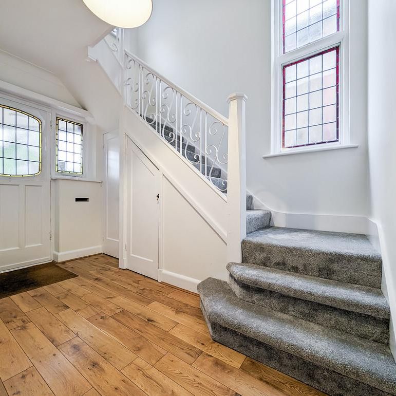4 bedroom detached house to rent - Photo 1