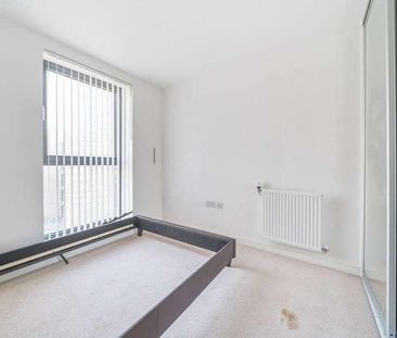 Kingfisher Heights, Royal Docks, E16 - Photo 5