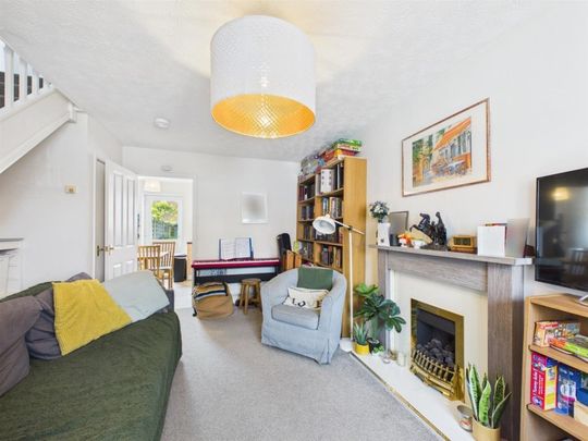2 BED End of terrace house To rent - Photo 1