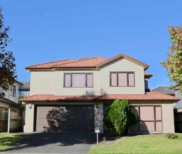 4 Bedroom in good location - Photo 1