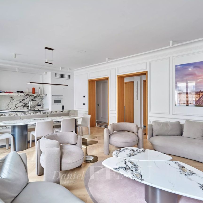 Tout savoir sur cet appartement dans le quartier Triangle d'Or, à Paris 8ème - Photo 1