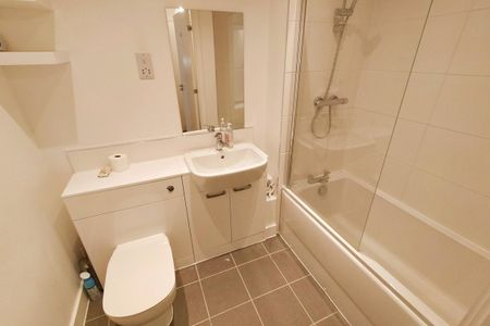 Park Place, STEVENAGE - Photo 3