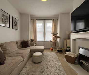 3 bed semi-detached house to rent in Gwynne Road, Poole, BH12 - Photo 4