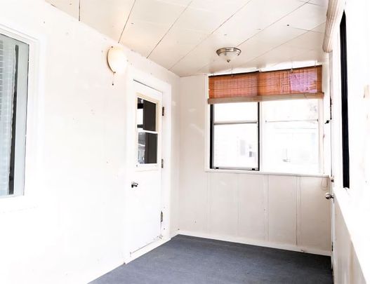 Alexander Avenue, Winnipeg, MB, R3E 1L9 - Photo 1