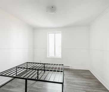615 1re Avenue - Photo 1