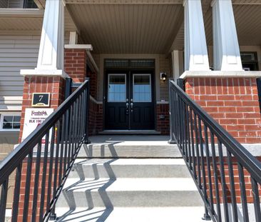 For Lease - 7 Prudhoe Terrace, Barrie, Ontario - Photo 5