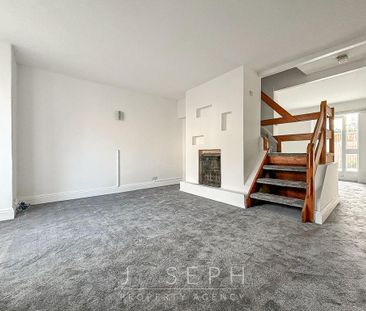 3 bedroom terraced house to rent - Photo 3