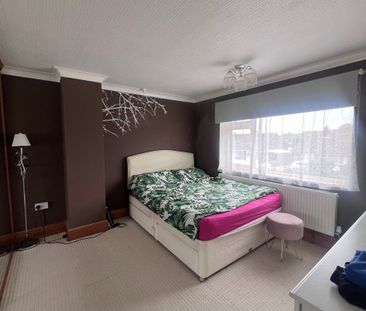 King John Avenue - Photo 5