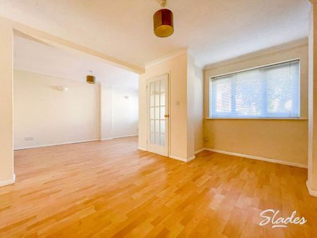 3 bedroom detached house to rent - Photo 2