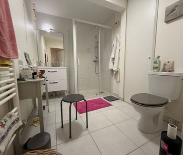 Location Appartement 2 pièces 55m² - Photo 4