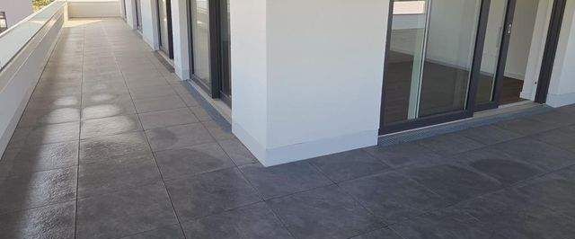 Dachtraum - Ruhig und grün! Große Terrasse, modernes Bad mit freistehender Wanne! - Foto 1