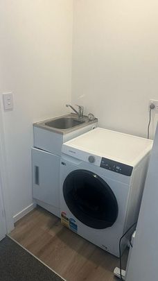 Spacious 3-Bedroom Townhouse in Mt Roskill - Photo 1