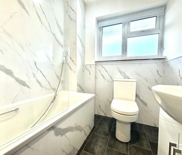 3 bedroom house - semi-detached - Photo 5