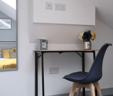 6 bedroom terraced house to rent - Photo 4