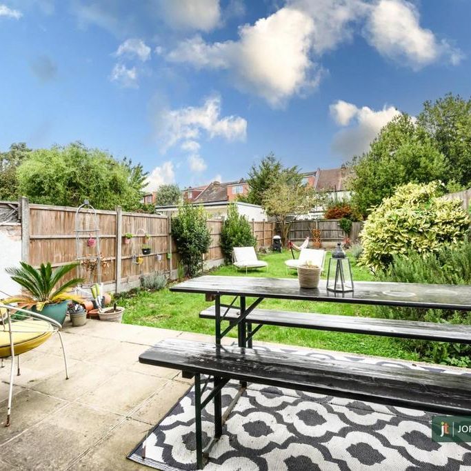 4 bedroom house to rent - Photo 1