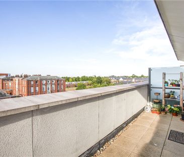 Holford Way, Roehampton, SW15 5DH - Photo 1