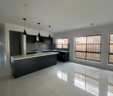 “Contemporary Family Living in Emerald Park Estate!” - Photo 5