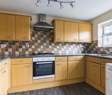 2 bed Flat for rent - Photo 5