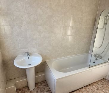 2 Bed Terraced House, Waverley Road West, M9 - Photo 6